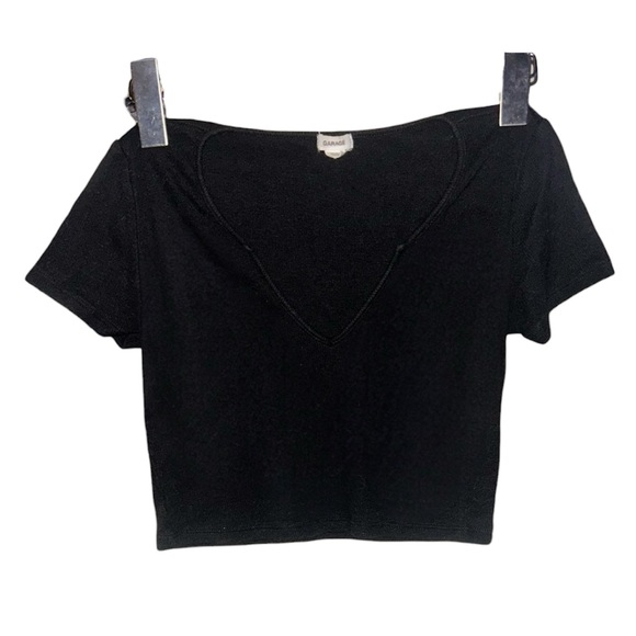 5/25$ ✨ Black Ribbed Crop Top 🖤 - Picture 2 of 5